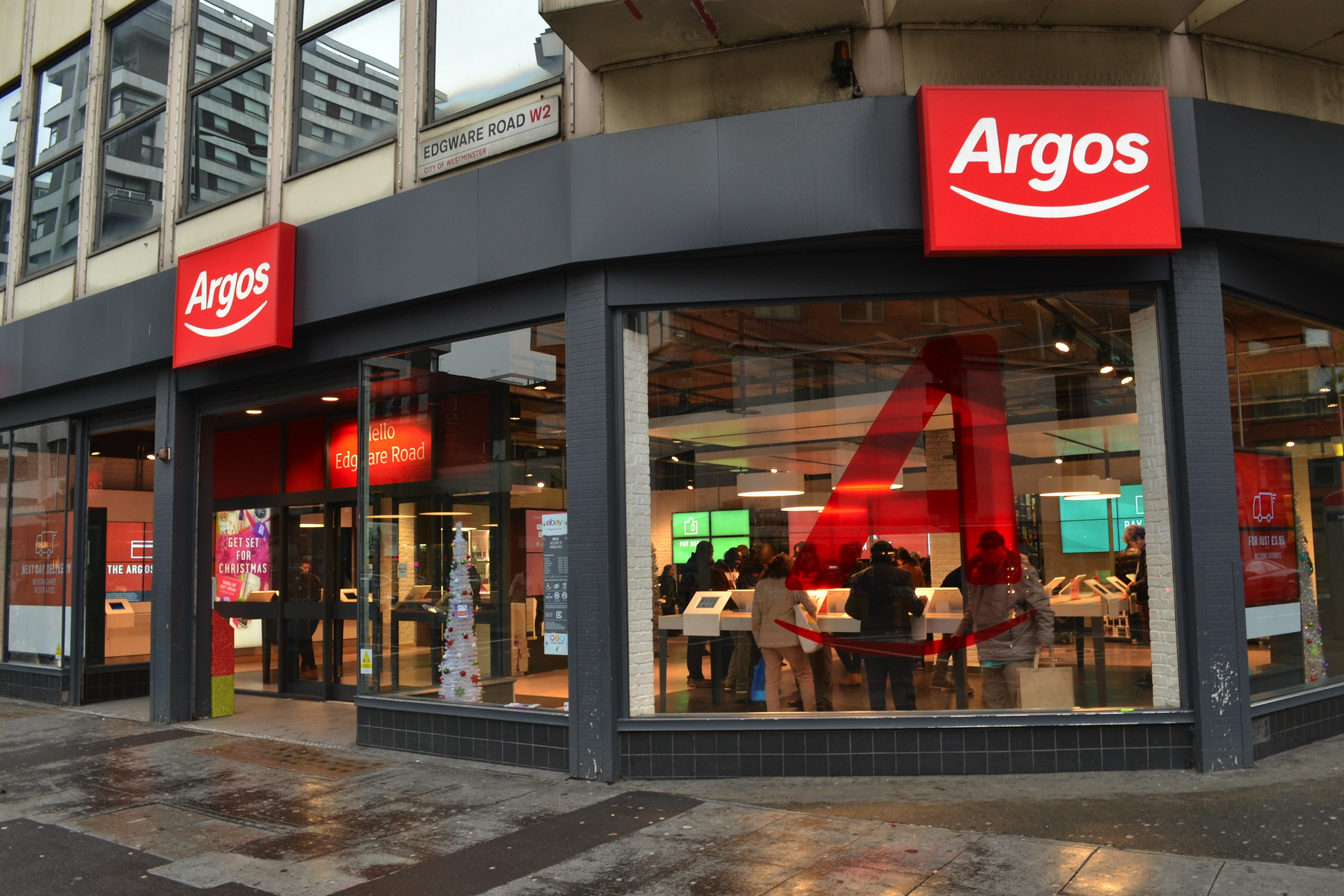 Sainsbury’s to close 420 Argos stores